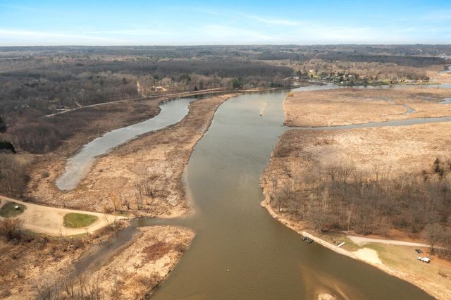 2902 63rd Street, Fennville, MI 49408