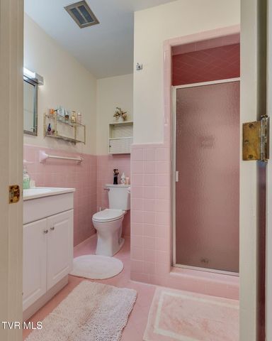 304 Ridgecrest Drive, Elizabethton, TN 37643