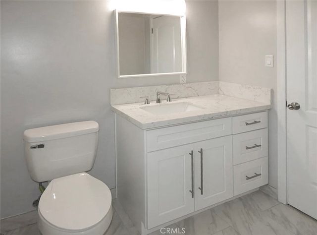7349 Etiwanda, Reseda, CA 91335
