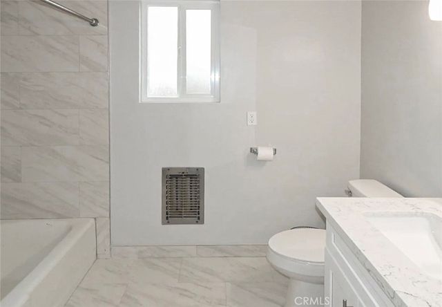 7349 Etiwanda, Reseda, CA 91335