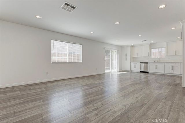 7349 Etiwanda, Reseda, CA 91335