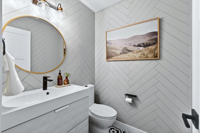 1624 S Rocky Ridge Dr, Spokane Valley, WA 99212