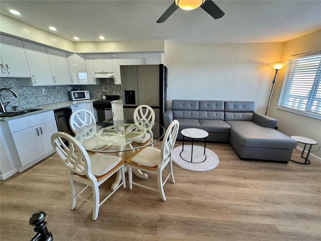 8950 PARK BOULEVARD 707, Seminole, FL 33777