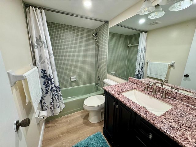 8950 PARK BOULEVARD 707, Seminole, FL 33777