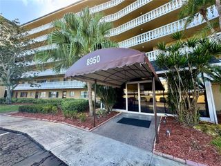 8950 PARK BOULEVARD 707, Seminole, FL 33777