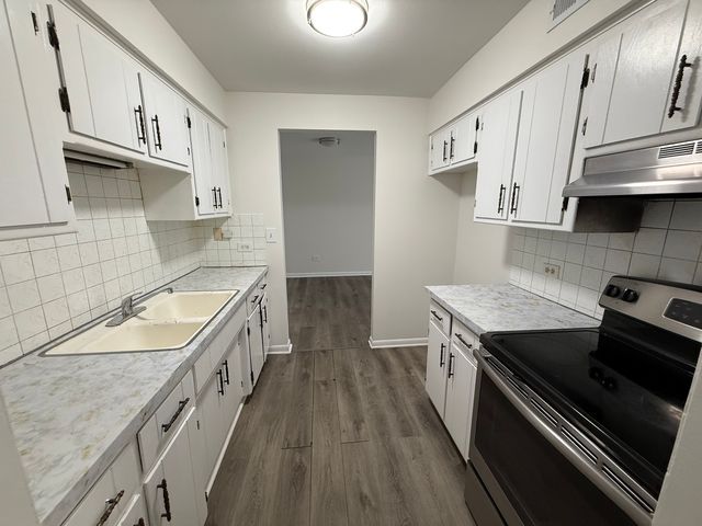 2310 N Harlem Avenue 602, Elmwood Park, IL 60707