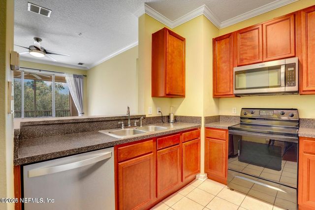 8601 BEACH Boulevard 1222, Jacksonville, FL 32216
