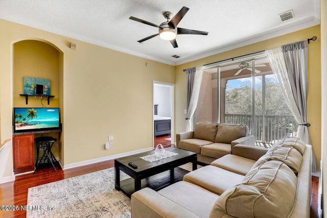 8601 BEACH Boulevard 1222, Jacksonville, FL 32216