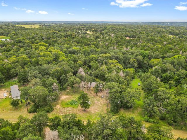 315 Evergreen Lane, Caldwell, TX 77836