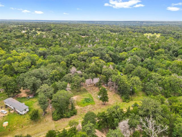 315 Evergreen Lane, Caldwell, TX 77836