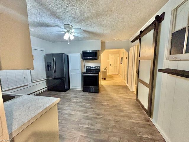 1072 Grassy Knob Road, Pilot Mountain, NC 27041