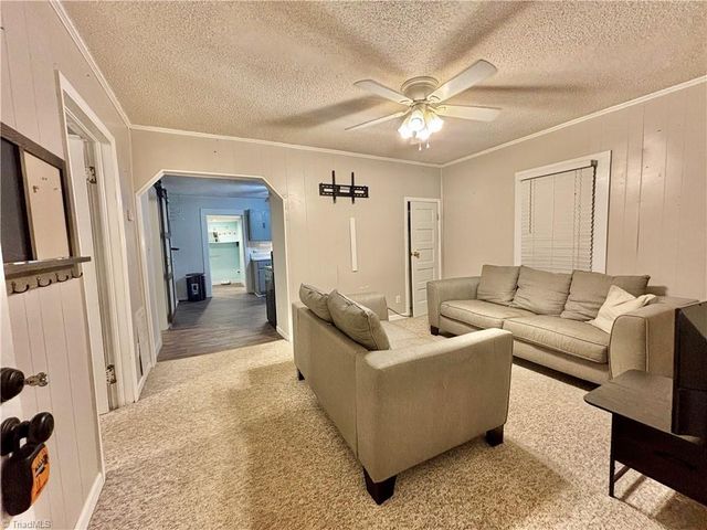 1072 Grassy Knob Road, Pilot Mountain, NC 27041