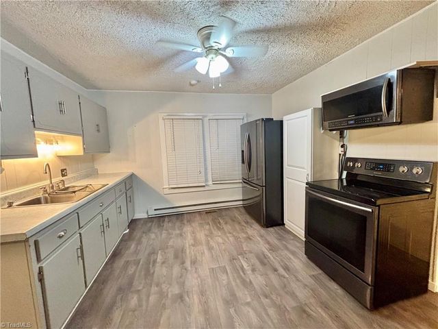 1072 Grassy Knob Road, Pilot Mountain, NC 27041