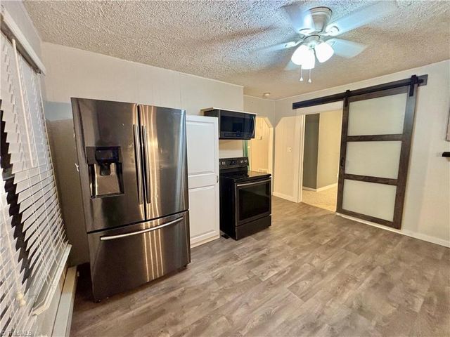 1072 Grassy Knob Road, Pilot Mountain, NC 27041