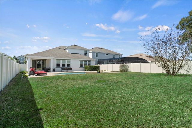 1689 CRANLEIGH DR, Winter Garden, FL 34787