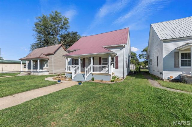 205 E Beech Street, Sikeston, MO 63801