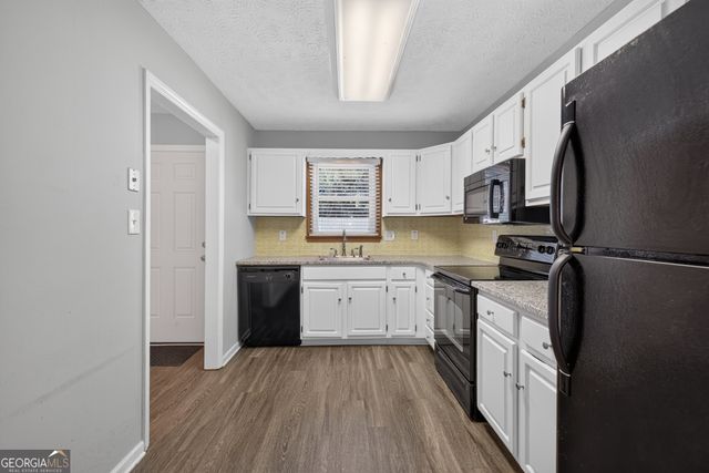 595 Macon Highway APT 41, Athens, GA 30606