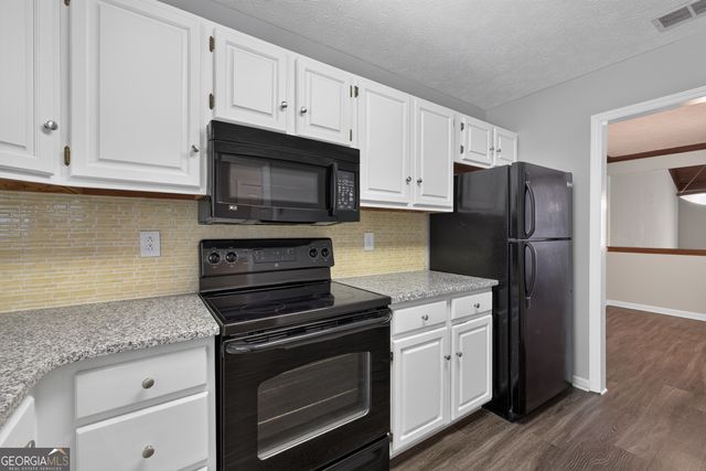 595 Macon Highway APT 41, Athens, GA 30606