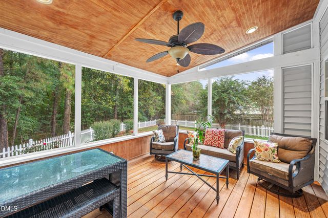 1004 Wild Sonnet Court, Apex, NC 27502