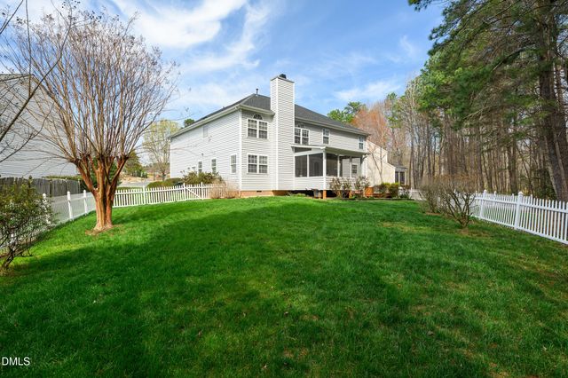 1004 Wild Sonnet Court, Apex, NC 27502