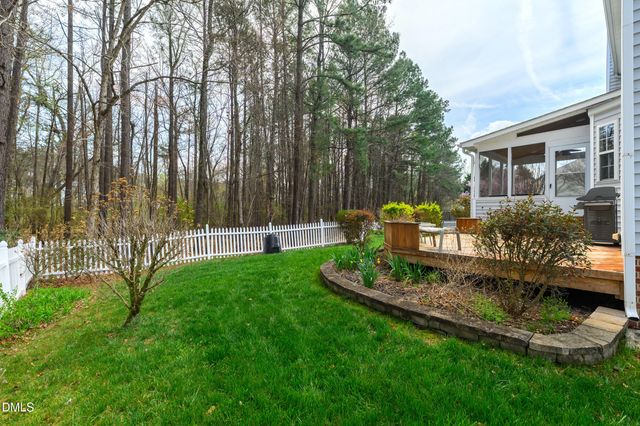 1004 Wild Sonnet Court, Apex, NC 27502