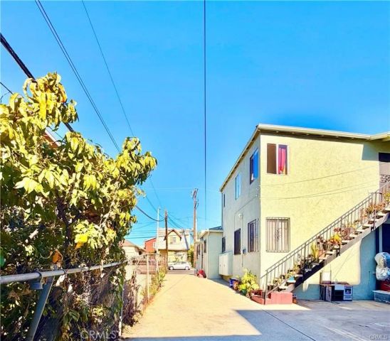 2316 Michigan, Los Angeles, CA 90033