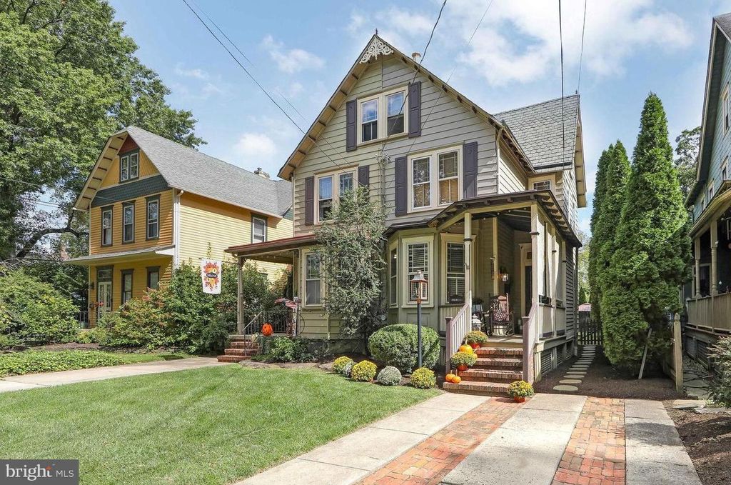 107 CENTRE ST, Haddonfield, NJ 08033