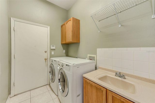 5516 GARDEN ARBOR DRIVE, Lutz, FL 33558