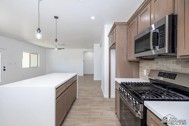 1603 S 43 Dr, Yuma, AZ 85364