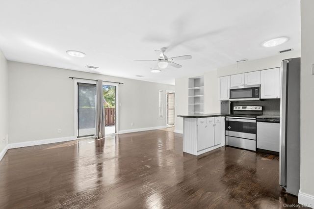 364 Woodland Court, Coram, NY 11727