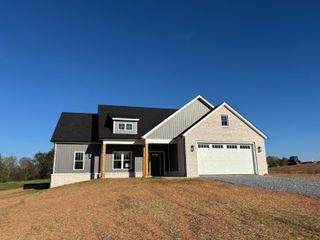 10402 Leesville RD, Lynch Station, VA 24571