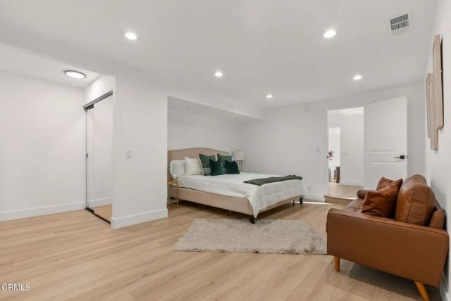 10856 Topeka Drive, Los Angeles, CA 91326