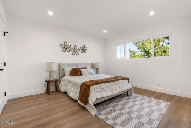 10856 Topeka Drive, Los Angeles, CA 91326