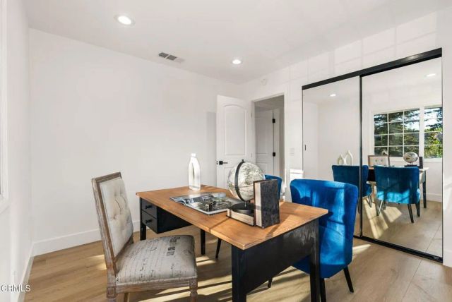 10856 Topeka Drive, Los Angeles, CA 91326