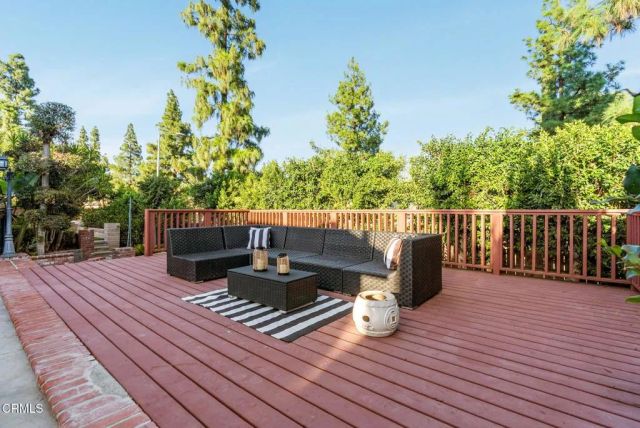 10856 Topeka Drive, Los Angeles, CA 91326