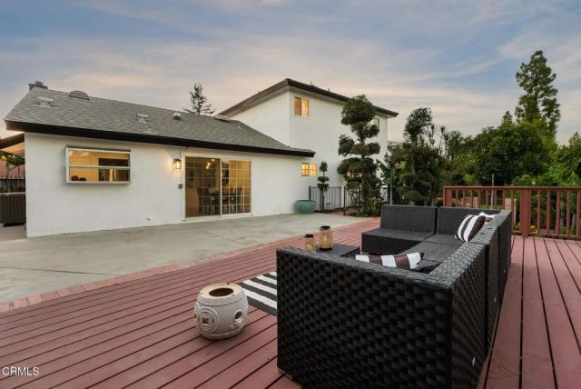 10856 Topeka Drive, Los Angeles, CA 91326
