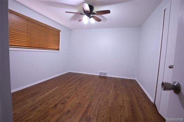 519 Berwyn Street, Dearborn Heights, MI 48127