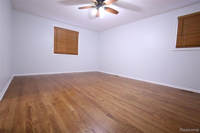 519 Berwyn Street, Dearborn Heights, MI 48127