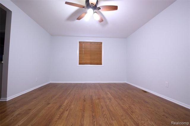519 Berwyn Street, Dearborn Heights, MI 48127
