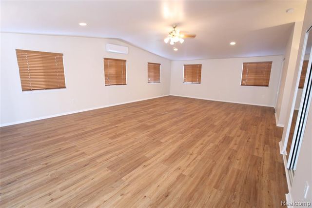 519 Berwyn Street, Dearborn Heights, MI 48127