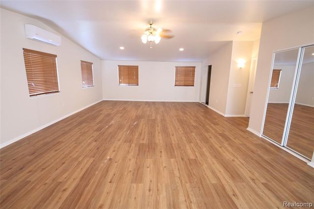 519 Berwyn Street, Dearborn Heights, MI 48127