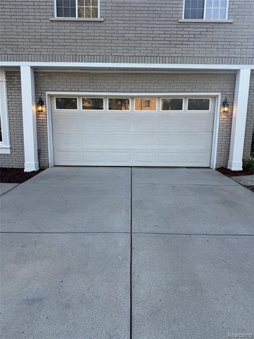 519 Berwyn Street, Dearborn Heights, MI 48127
