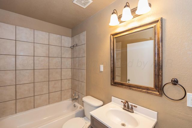 1023 Bowman Drive, Borger, TX 79007