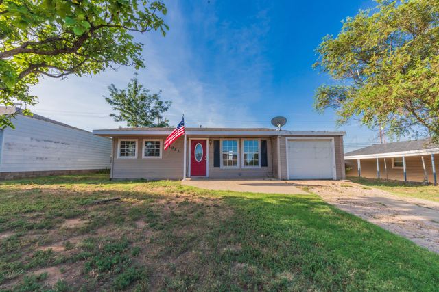 1023 Bowman Drive, Borger, TX 79007