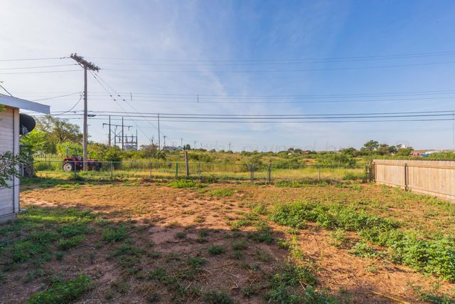 1023 Bowman Drive, Borger, TX 79007