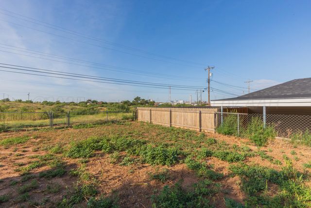 1023 Bowman Drive, Borger, TX 79007