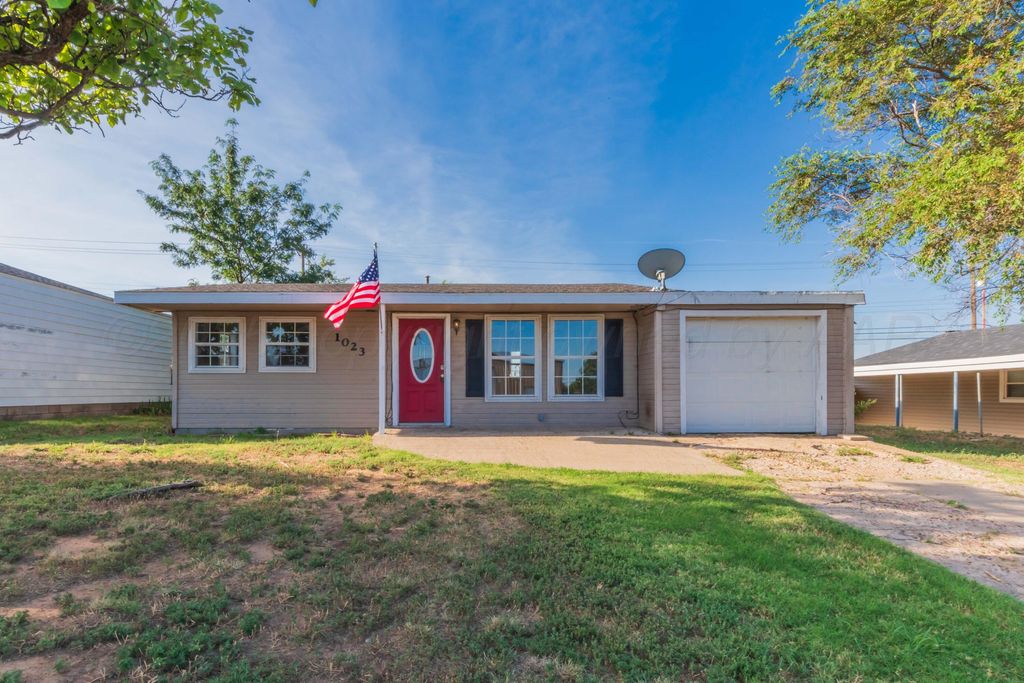 1023 Bowman Drive, Borger, TX 79007