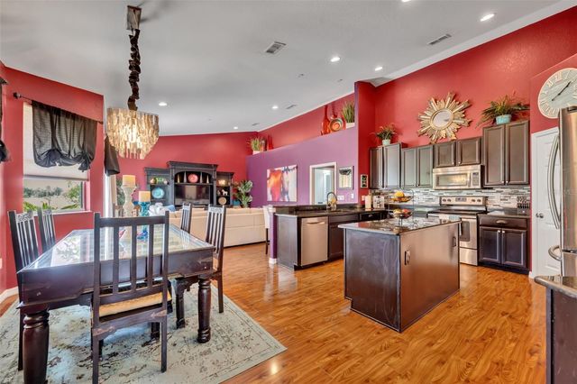 4946 NE 124TH ROAD, Oxford, FL 34484