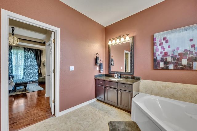 4946 NE 124TH ROAD, Oxford, FL 34484