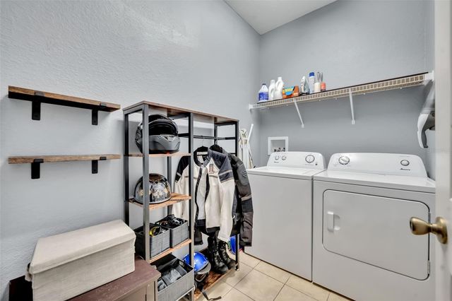 4946 NE 124TH ROAD, Oxford, FL 34484